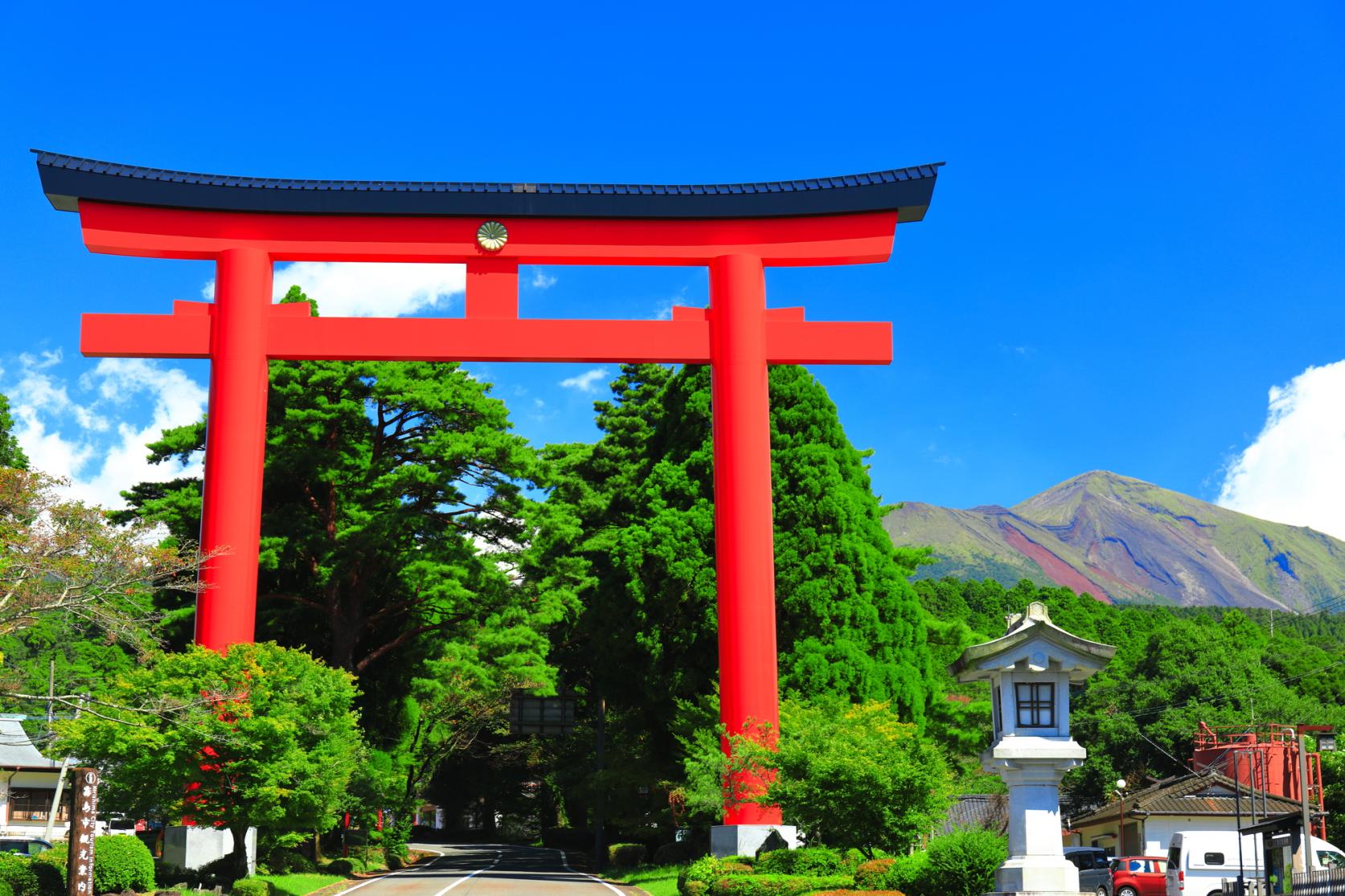 Launch of a limited period bus service around Kirishima Jingu Shrine (July 20th to December 31st)-2