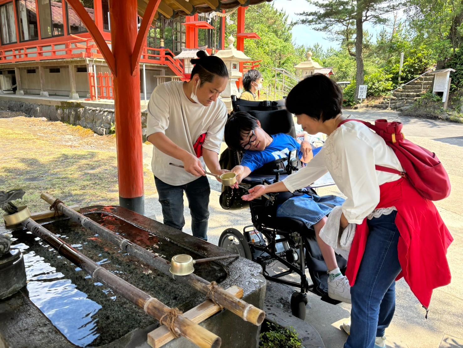 御朱印を頂きに月読神社へ-2